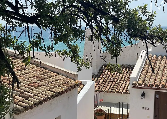 Casa Jardin Del Mar エステポナ